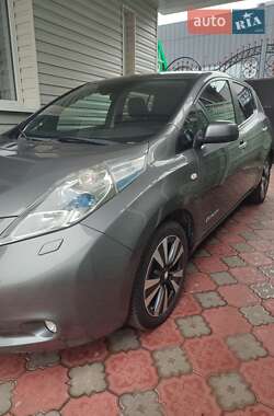 Хэтчбек Nissan Leaf 2017 в Дубно