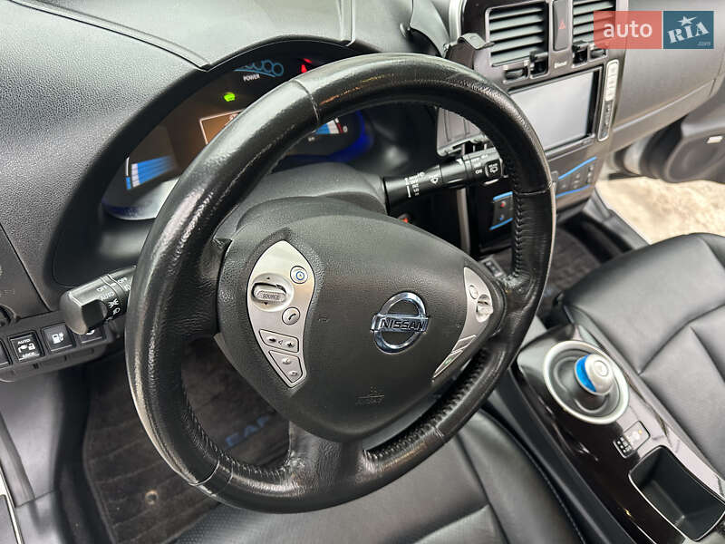 Хэтчбек Nissan Leaf 2013 в Ровно