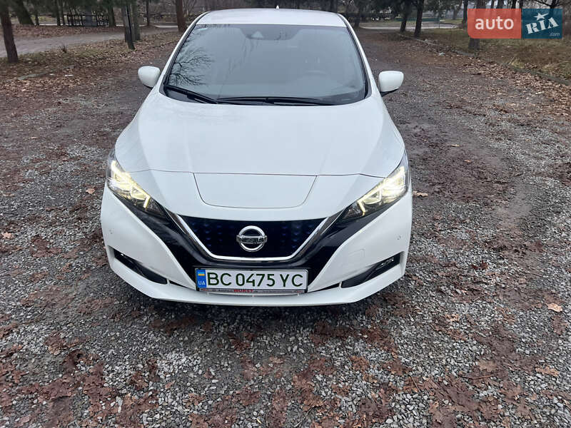 Хэтчбек Nissan Leaf 2021 в Львове