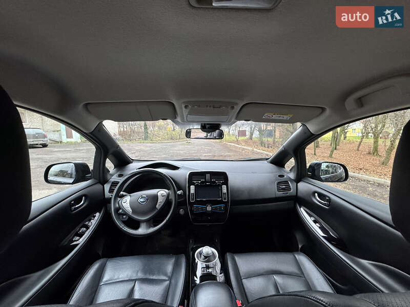 Хэтчбек Nissan Leaf 2016 в Горохове