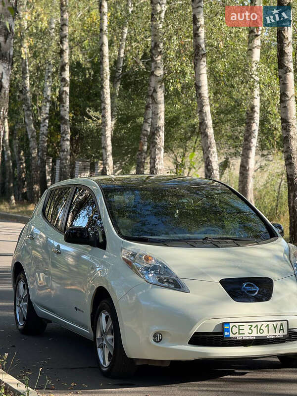 Хэтчбек Nissan Leaf 2012 в Черновцах фото 12 Хэтчбек Nissan Leaf 2012 в Черновцах