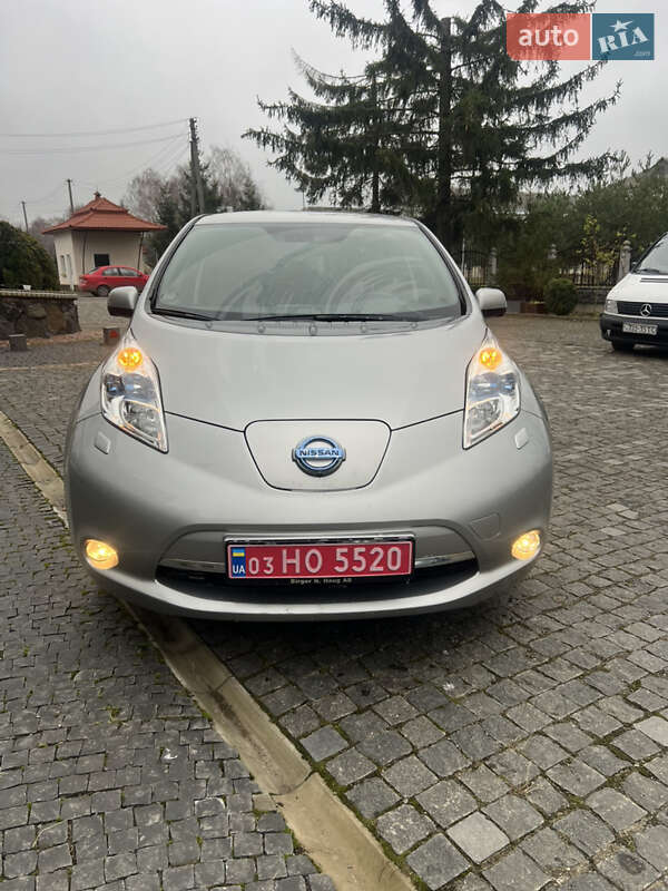 Хэтчбек Nissan Leaf 2016 в Золочеве