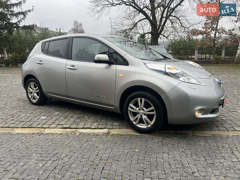 Хэтчбек Nissan Leaf 2016 в Золочеве