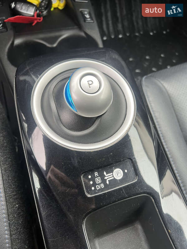 Хэтчбек Nissan Leaf 2016 в Золочеве