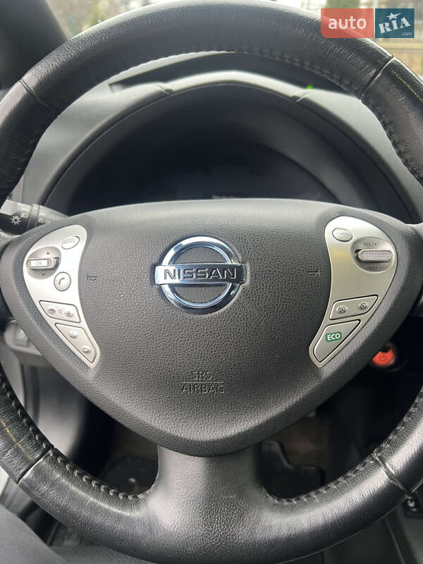 Хэтчбек Nissan Leaf 2016 в Золочеве