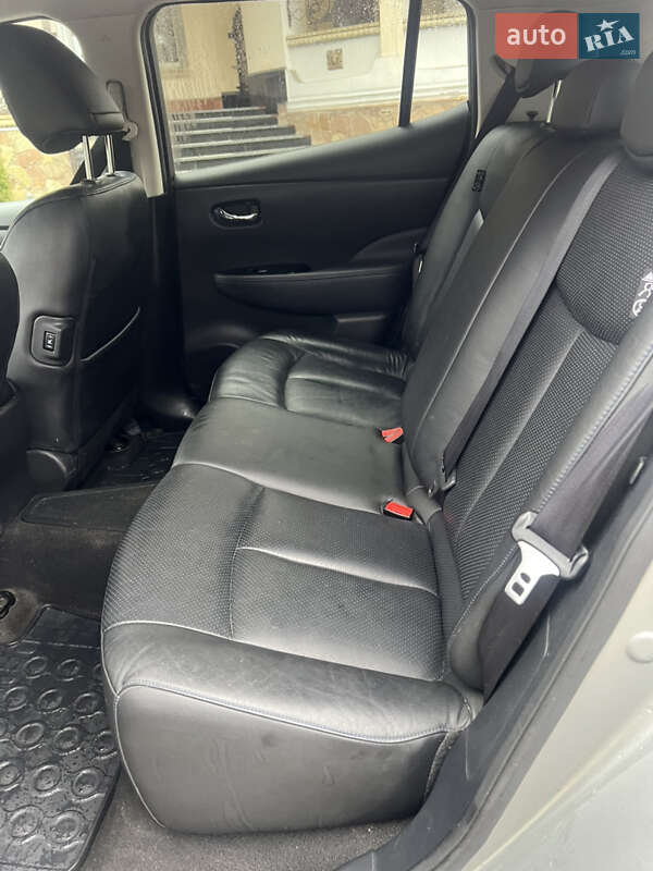 Хэтчбек Nissan Leaf 2016 в Золочеве