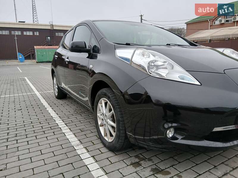 Хетчбек Nissan Leaf 2014 в Черкасах