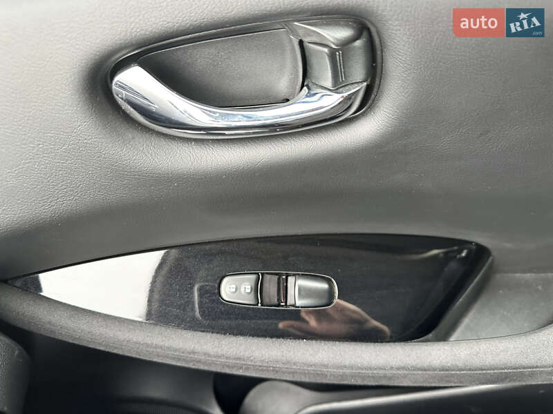 Хетчбек Nissan Leaf 2013 в Тернополі фото 21 Хетчбек Nissan Leaf 2013 в Тернополі