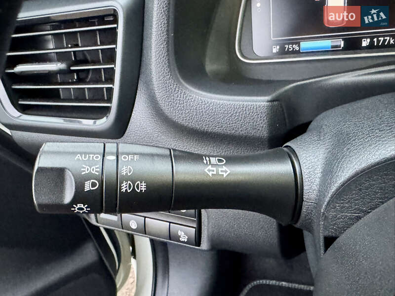 Хэтчбек Nissan Leaf 2021 в Броварах