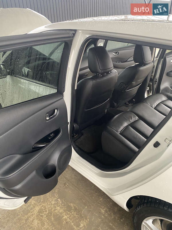 Хэтчбек Nissan Leaf 2014 в Ужгороде фото 6 Хэтчбек Nissan Leaf 2014 в Ужгороде