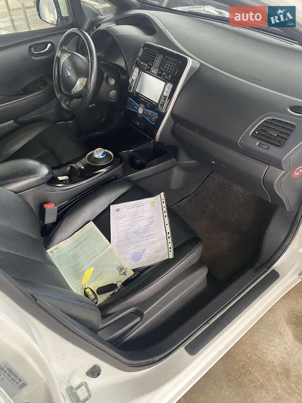 Хэтчбек Nissan Leaf 2014 в Ужгороде фото 11 Хэтчбек Nissan Leaf 2014 в Ужгороде
