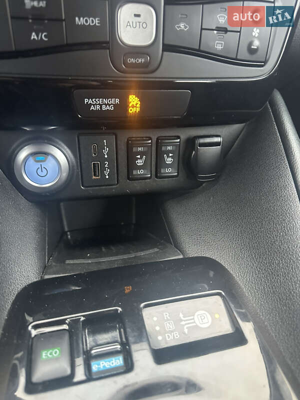 Хэтчбек Nissan Leaf 2020 в Тернополе фото 16 Хэтчбек Nissan Leaf 2020 в Тернополе