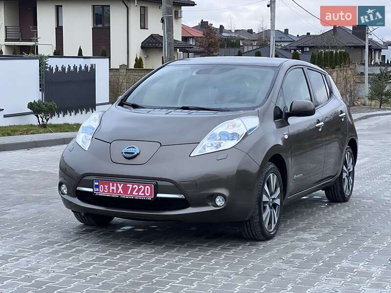 Хэтчбек Nissan Leaf 2017 в Ровно
