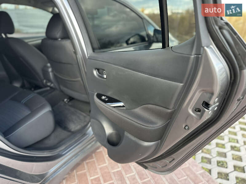 Хетчбек Nissan Leaf 2023 в Рівному