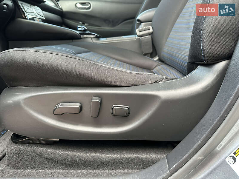Хетчбек Nissan Leaf 2023 в Рівному