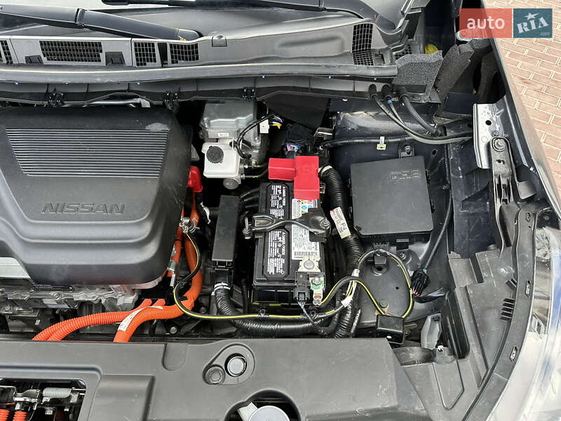 Хетчбек Nissan Leaf 2023 в Рівному