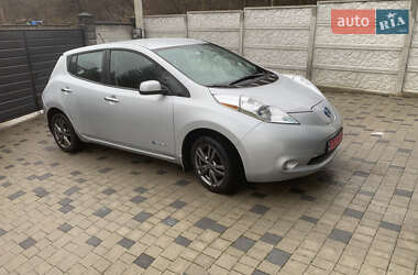 Хэтчбек Nissan Leaf 2014 в Ровно