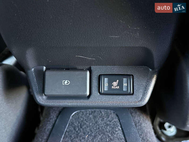 Хэтчбек Nissan Leaf 2020 в Стрые фото 35 Хэтчбек Nissan Leaf 2020 в Стрые