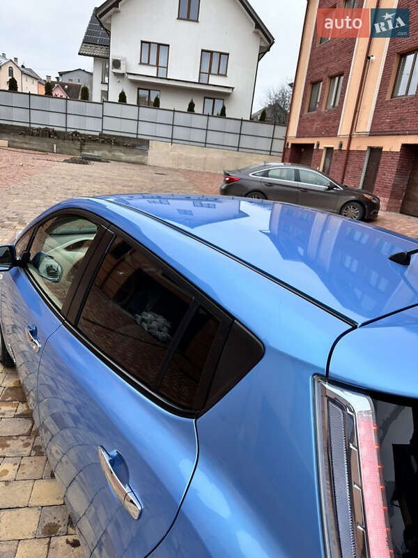 Хэтчбек Nissan Leaf 2018 в Черновцах