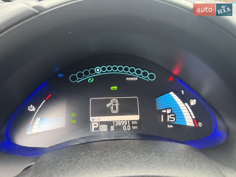 Хэтчбек Nissan Leaf 2016 в Киеве