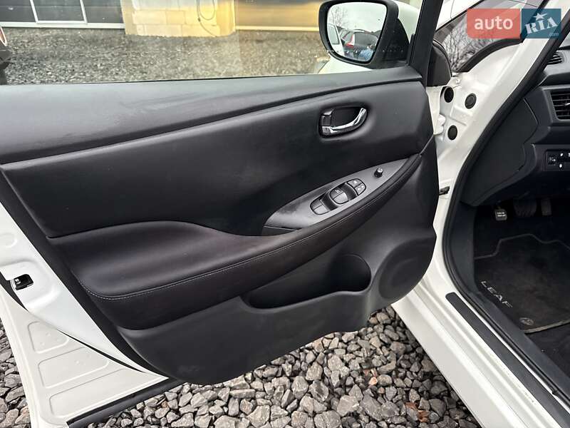 Хэтчбек Nissan Leaf 2021 в Луцке