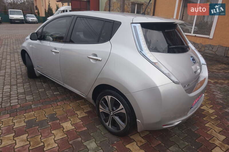 Хетчбек Nissan Leaf 2011 в Самборі фото 20 Хетчбек Nissan Leaf 2011 в Самборі