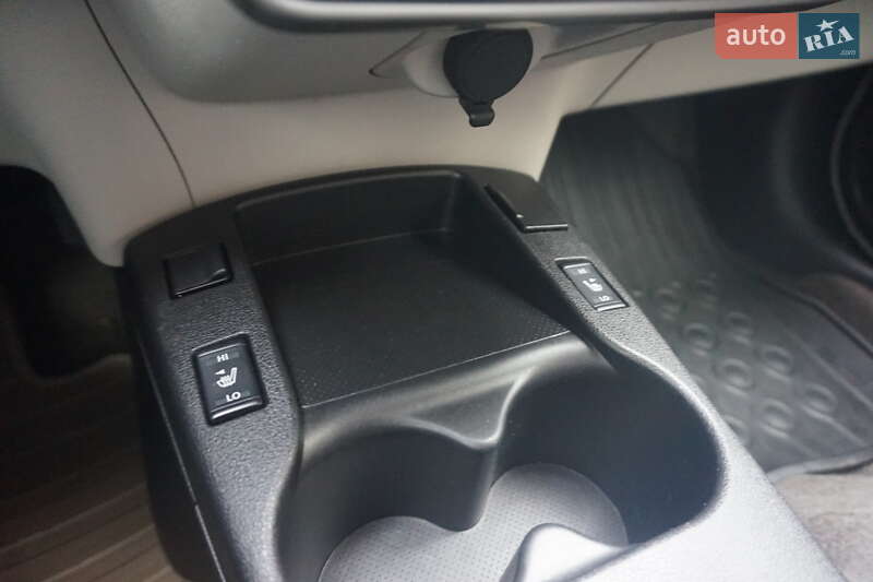 Хетчбек Nissan Leaf 2011 в Самборі фото 36 Хетчбек Nissan Leaf 2011 в Самборі