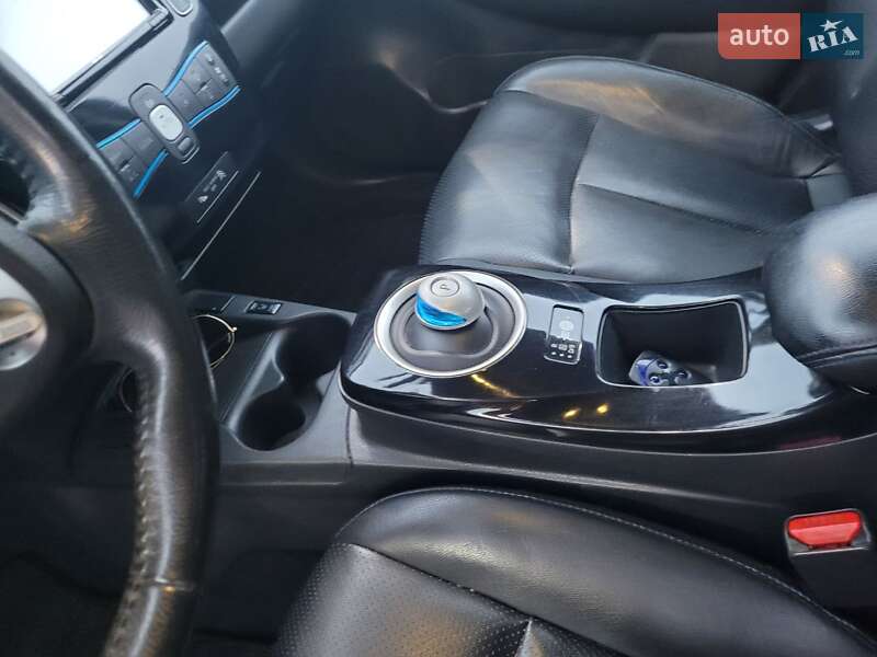 Хэтчбек Nissan Leaf 2014 в Киеве фото 8 Хэтчбек Nissan Leaf 2014 в Киеве