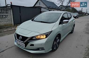 Хэтчбек Nissan Leaf 2018 в Дубно