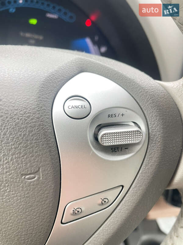 Хетчбек Nissan Leaf 2012 в Києві фото 14 Хетчбек Nissan Leaf 2012 в Києві