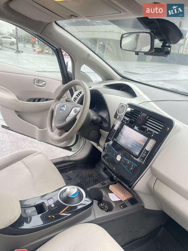 Хетчбек Nissan Leaf 2012 в Києві фото 20 Хетчбек Nissan Leaf 2012 в Києві
