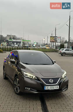 Хетчбек Nissan Leaf 2018 в Чернівцях