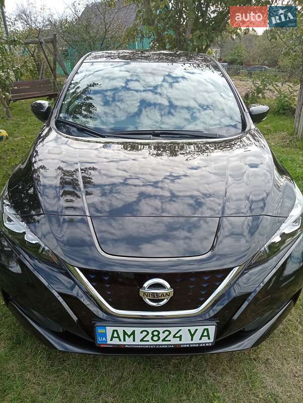 Хэтчбек Nissan Leaf 2021 в Олевске