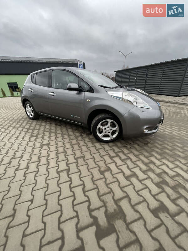 Хетчбек Nissan Leaf 2015 в Луцьку фото 2 Хетчбек Nissan Leaf 2015 в Луцьку
