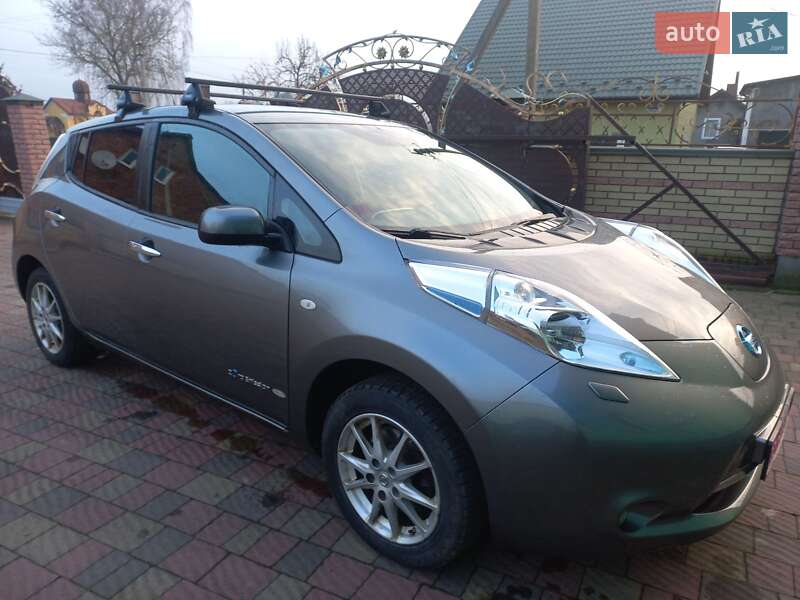 Хэтчбек Nissan Leaf 2017 в Шептицькому