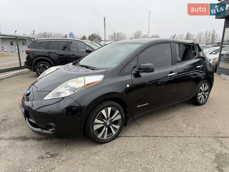 Хетчбек Nissan Leaf 2015 в Києві