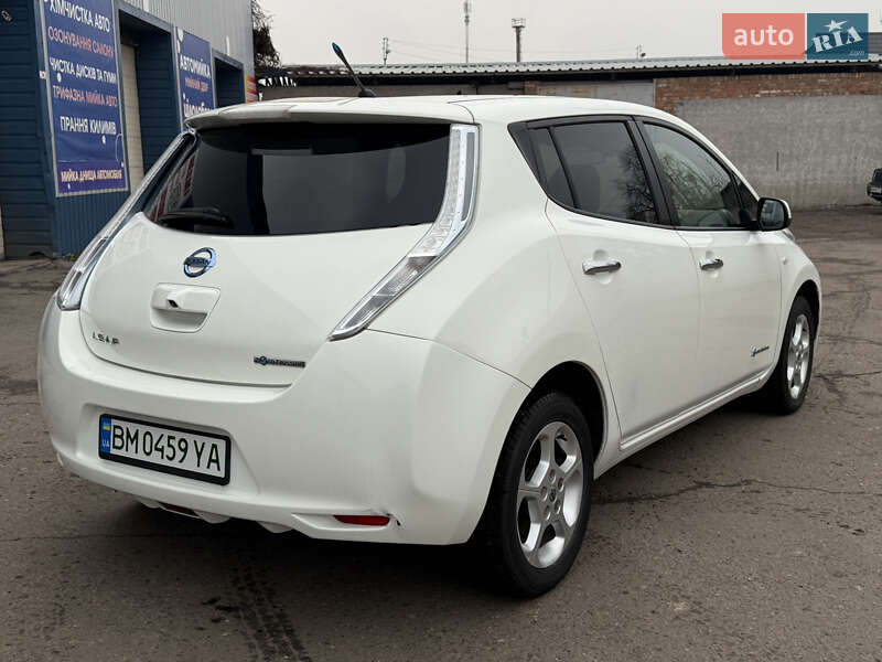 Хэтчбек Nissan Leaf 2014 в Сумах