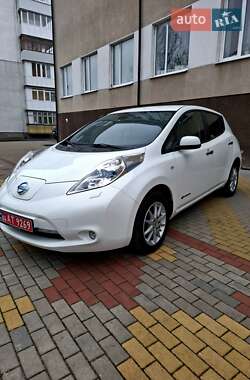 Хетчбек Nissan Leaf 2015 в Звягелі