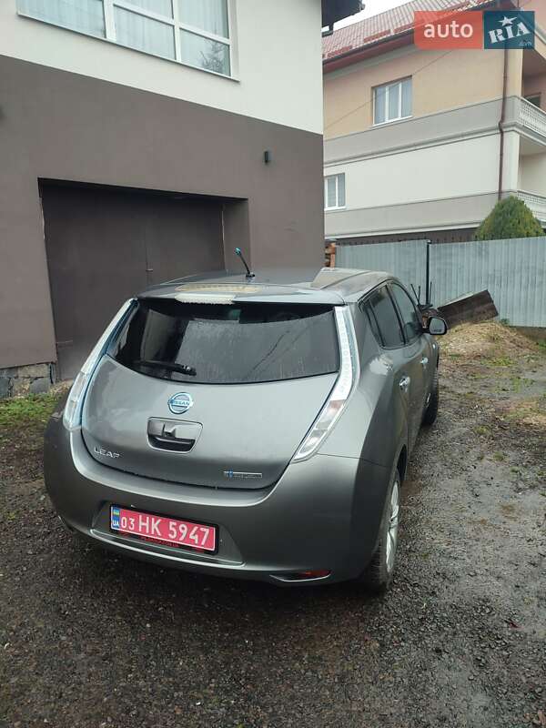 Хэтчбек Nissan Leaf 2013 в Луцке фото 4 Хэтчбек Nissan Leaf 2013 в Луцке