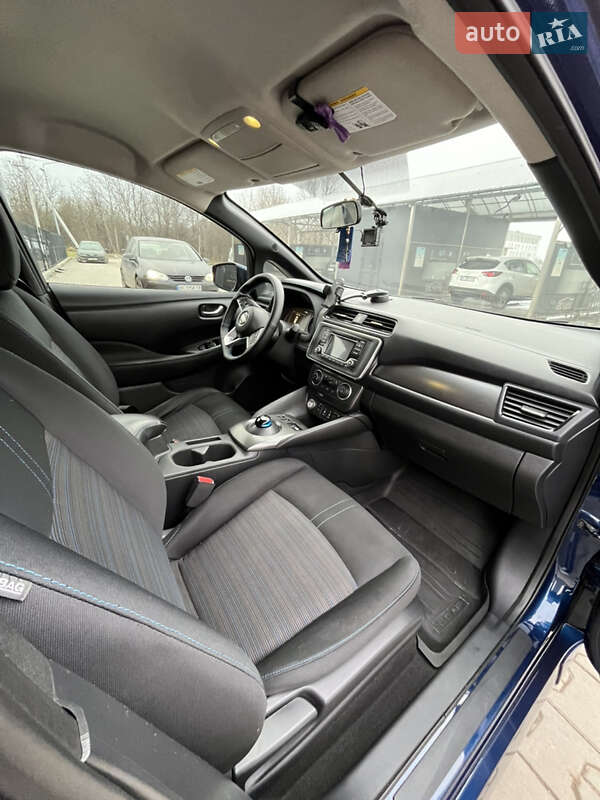 Хэтчбек Nissan Leaf 2018 в Львове