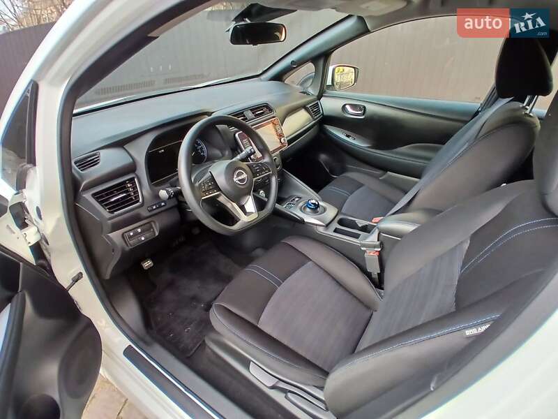 Хэтчбек Nissan Leaf 2023 в Ивано-Франковске