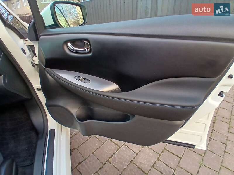 Хэтчбек Nissan Leaf 2023 в Ивано-Франковске