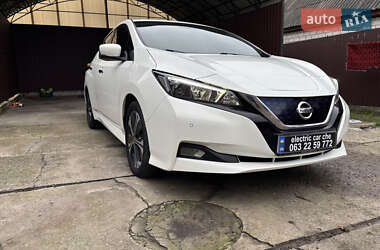 Хетчбек Nissan Leaf 2020 в Черкасах
