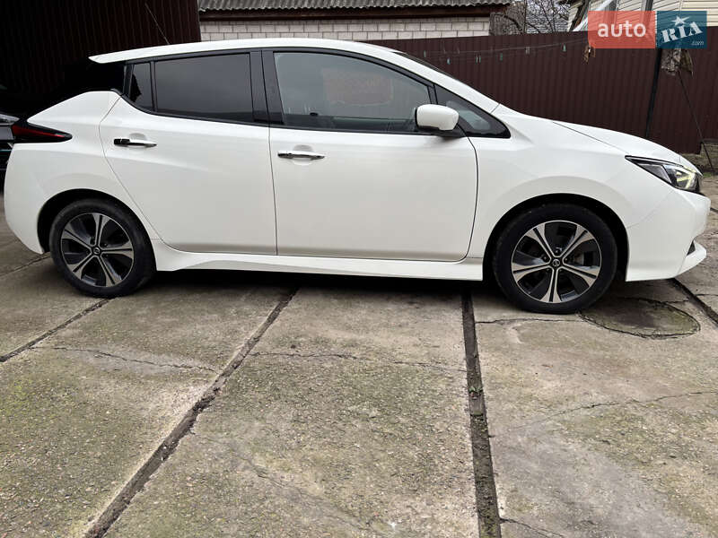 Хэтчбек Nissan Leaf 2020 в Черкассах