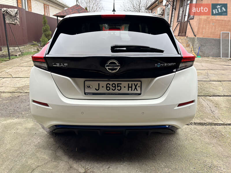 Хэтчбек Nissan Leaf 2020 в Черкассах