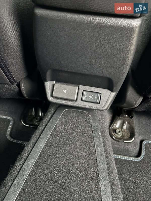 Хэтчбек Nissan Leaf 2020 в Черкассах