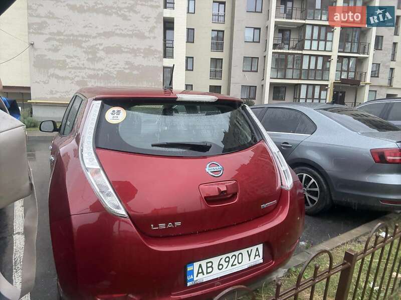 Хэтчбек Nissan Leaf 2015 в Виннице фото 12 Хэтчбек Nissan Leaf 2015 в Виннице