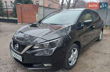 Хэтчбек Nissan Leaf 2017 в Днепре