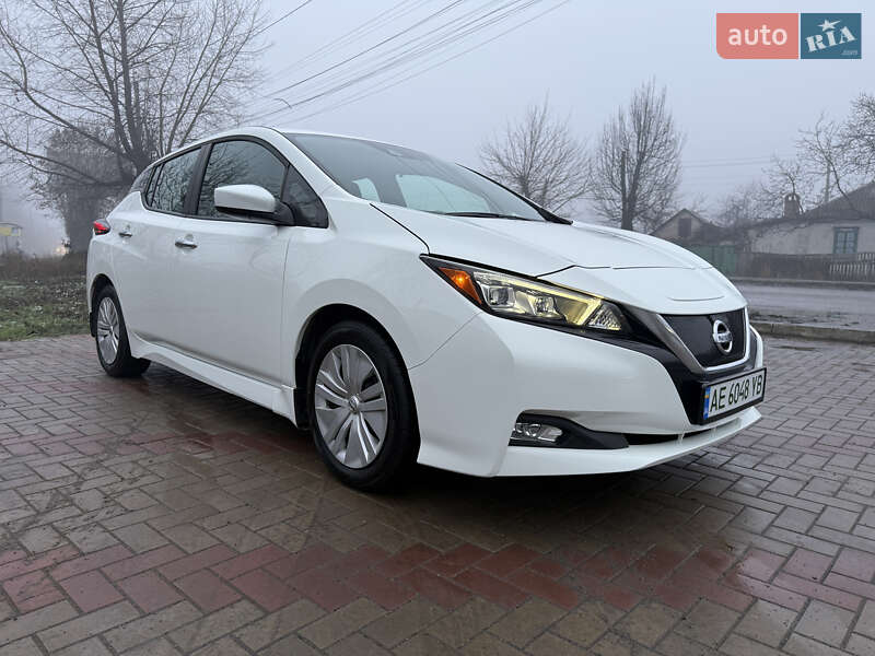 Хэтчбек Nissan Leaf 2022 в Днепре фото 4 Хэтчбек Nissan Leaf 2022 в Днепре