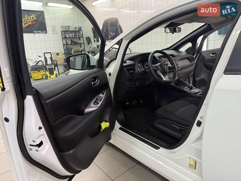Хэтчбек Nissan Leaf 2022 в Днепре фото 15 Хэтчбек Nissan Leaf 2022 в Днепре
